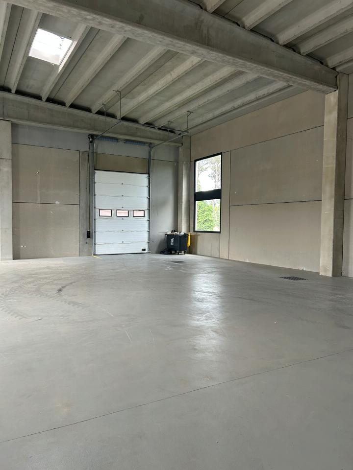 Local d'activité Mougins 612m² Location local d'activité Mougins Alpes-Maritimes OLACT2529532 9